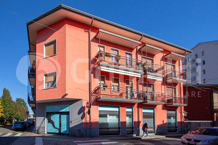 Appartamento quadrilocale in vendita in Via Cesare Beccaria, Limbiate