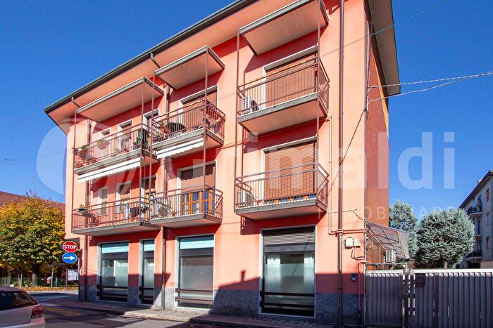 Case in Vendita e in Affitto - 2