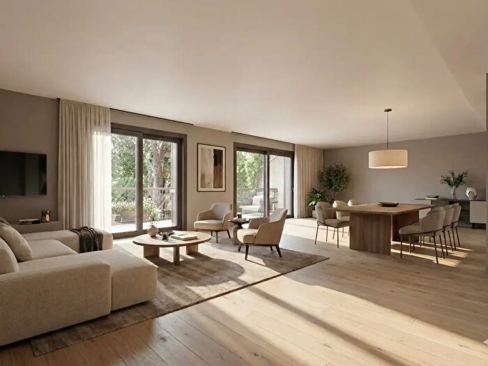 Appartamento con 6 locali in vendita in Piazza Visconti, Rho