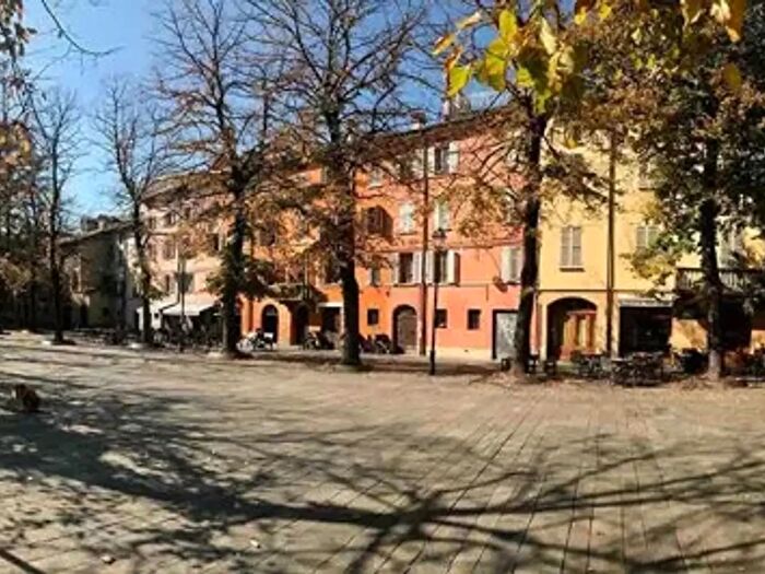 Appartamento quadrilocale in vendita in Via Ludovico Ariosto, Reggio nell'Emilia