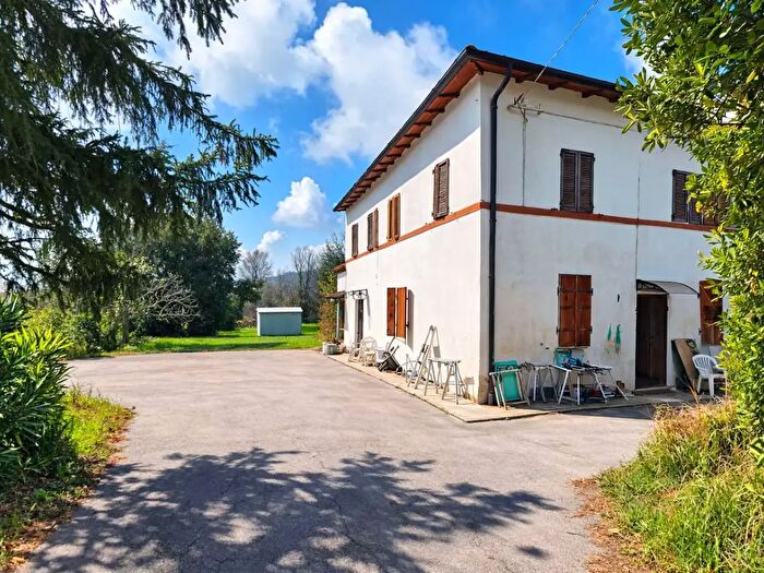 Casa con 9 locali in vendita in Via del Golfo, Ancona