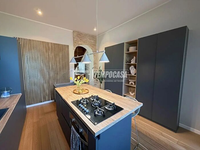 Appartamento trilocale in vendita in Via Benedetto Marcello, Monza