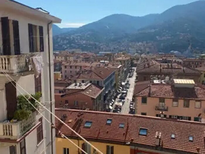 Appartamento quadrilocale in affitto in Via Settembre, La Spezia