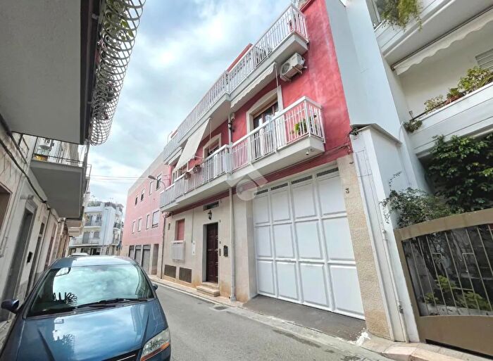 Casa quadrilocale in vendita in Via R Bonghi, Canosa Di Puglia