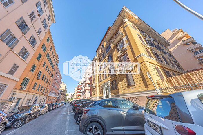 Appartamento trilocale in vendita in Via Clelia, Roma