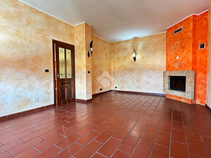 Appartamento trilocale in vendita in Via Cavour, Albairate