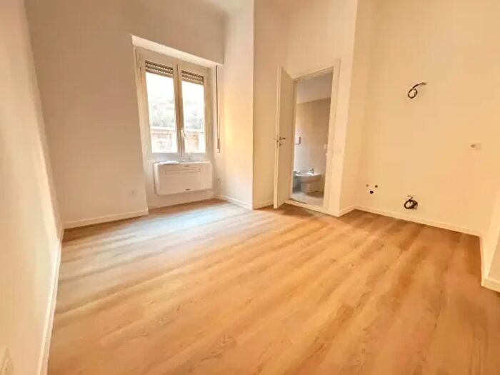 Appartamento monolocale in affitto in Via Piero della Francesca, Milano