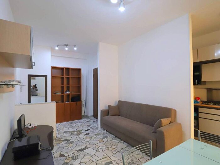 Appartamento bilocale in affitto in Via Francesco Arese, Zara, Milano