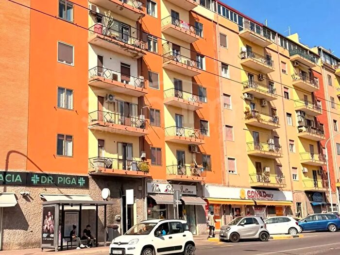 Appartamento quadrilocale in vendita in Via Is Mirrionis, Cagliari