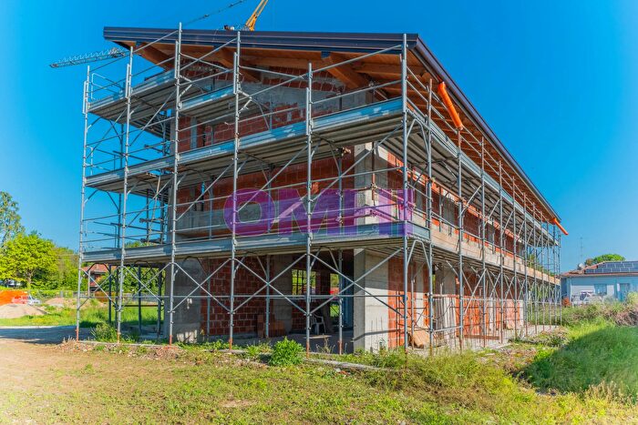 Casa quadrilocale in vendita in Via Monte Sordo Snc, Somma Lombardo