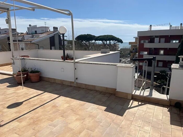 Appartamento quadrilocale in vendita in Santa Marinella