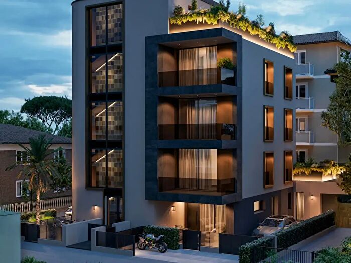 Appartamento trilocale in vendita in Via Bixio, Riccione