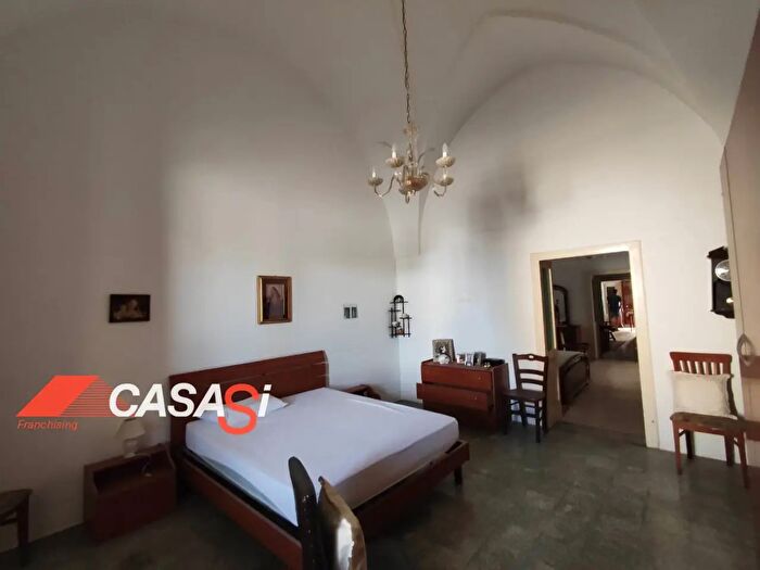 Casa quadrilocale in vendita in Via Piave, Giurdignano