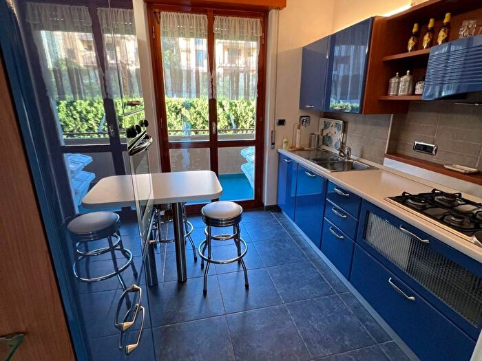 Appartamento quadrilocale in affitto in Pineta, Arenzano