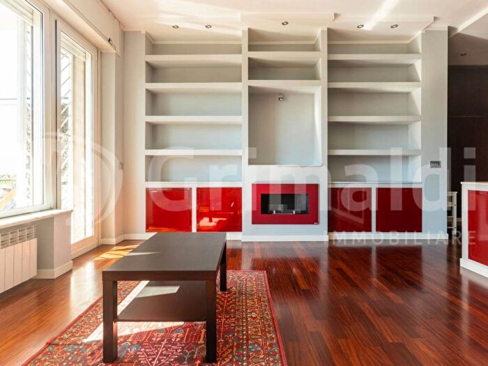 Appartamento trilocale in affitto in Viale dell' arte, Eur, Roma