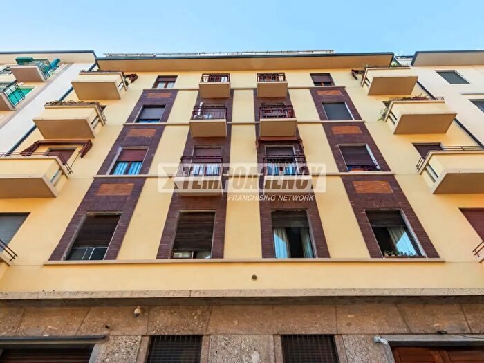 Appartamento trilocale in vendita in Via Moretto da Brescia, Milano