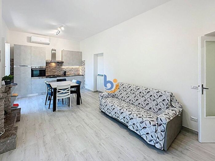 Appartamento trilocale in affitto in Via Toscana, Centro, Santa Marinella