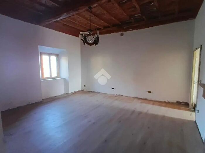 Appartamento trilocale in vendita in Via Paolina, Rocca Priora