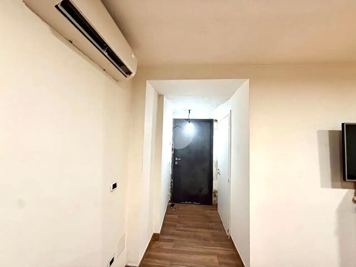 Appartamento monolocale in vendita in Via Duca degli Abruzzi, Napoli