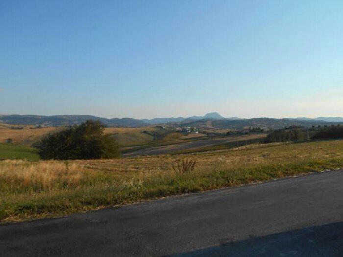 Casa con 6 locali in vendita in Via Coste, Staffolo