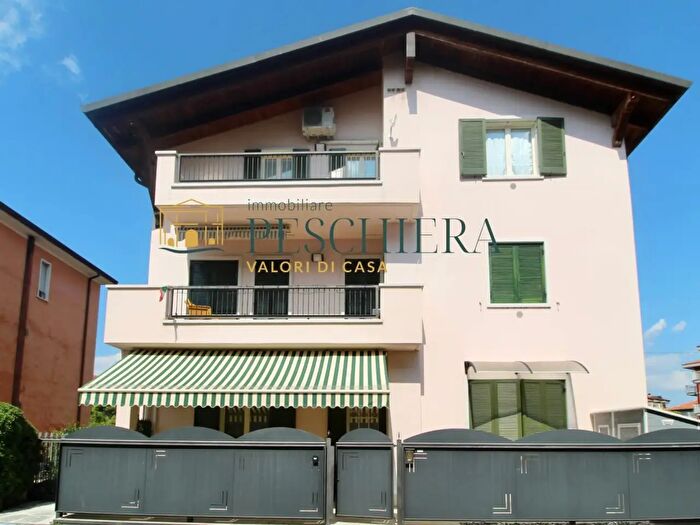 Appartamento trilocale in vendita in Via Benaco, Peschiera Del Garda