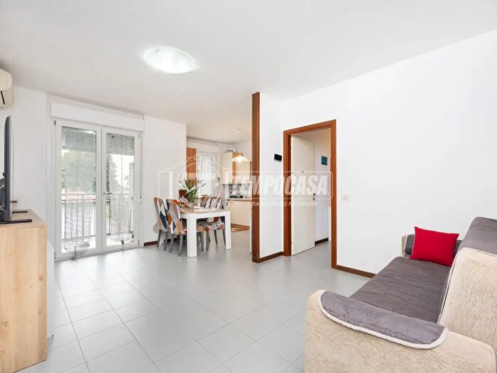 Appartamento trilocale in vendita in Treviglio
