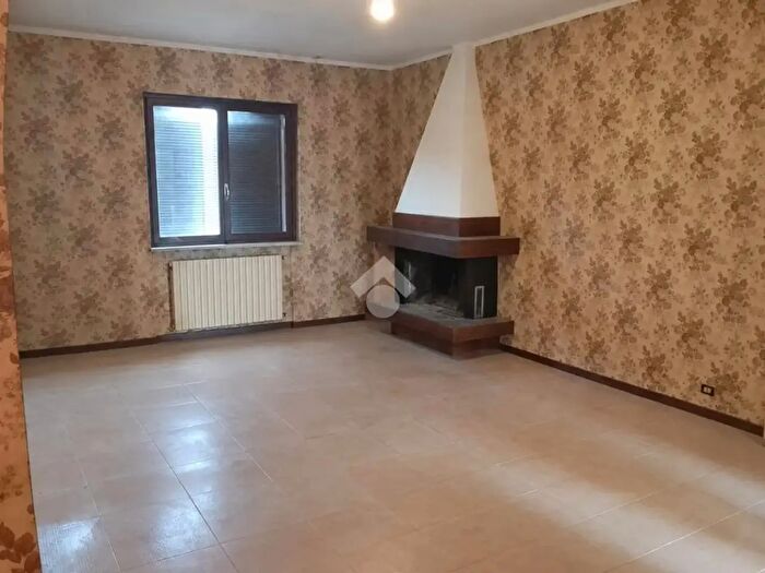 Appartamento trilocale in vendita in Via dei Musicanti, Mapello