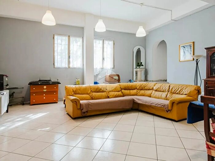 Casa quadrilocale in vendita in Via Evangelista Torricelli, Settimo Milanese