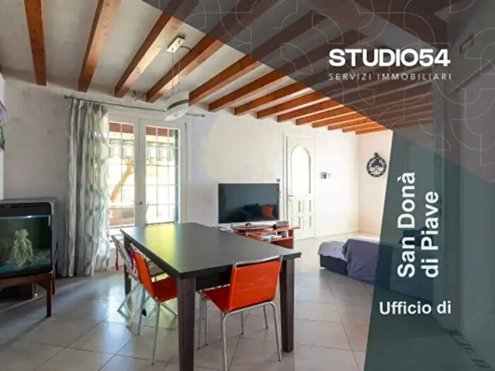 Casa con 6 locali in vendita in Via Giuseppe Garibaldi, Concordia Sagittaria