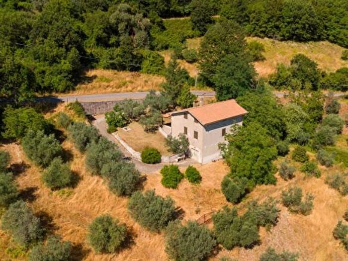 Casa con 5 locali in vendita in Strada Provinciale per Orvinio Scandriglia, Scandriglia