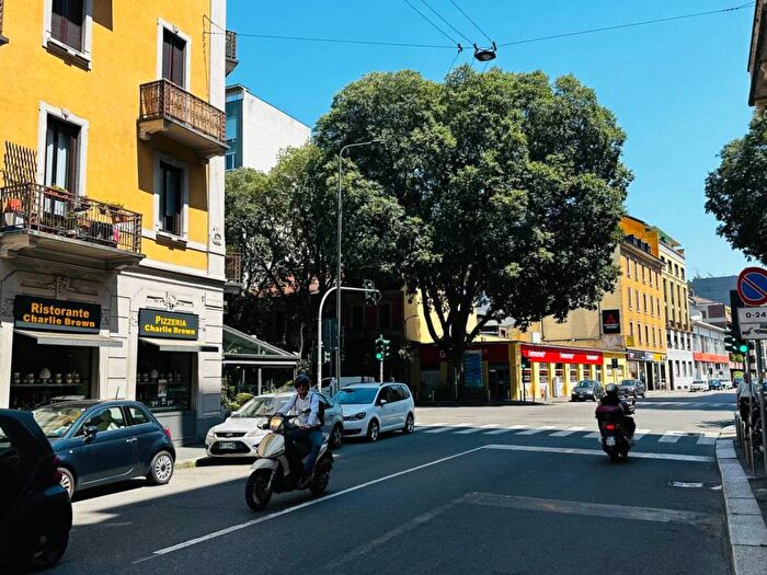 Appartamento trilocale in affitto in Via Spartaco, Montenero, Milano