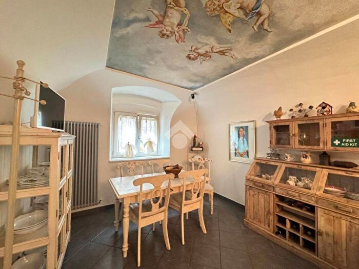 Appartamento bilocale in affitto in Via Salvecchio, Città Alta, Bergamo