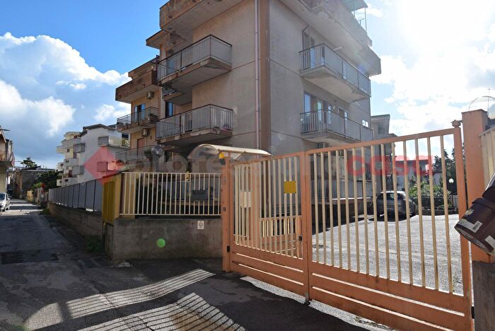 Appartamento trilocale in vendita in Via UDe Concilis, Castel San Giorgio