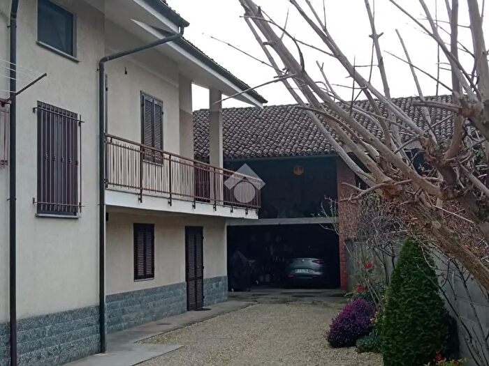Casa con 5 locali in vendita in Via San Pietro Paolo, Virle Piemonte