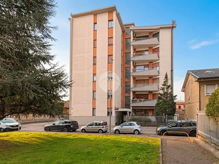 Appartamento trilocale in vendita in Via Adda, Busto Arsizio