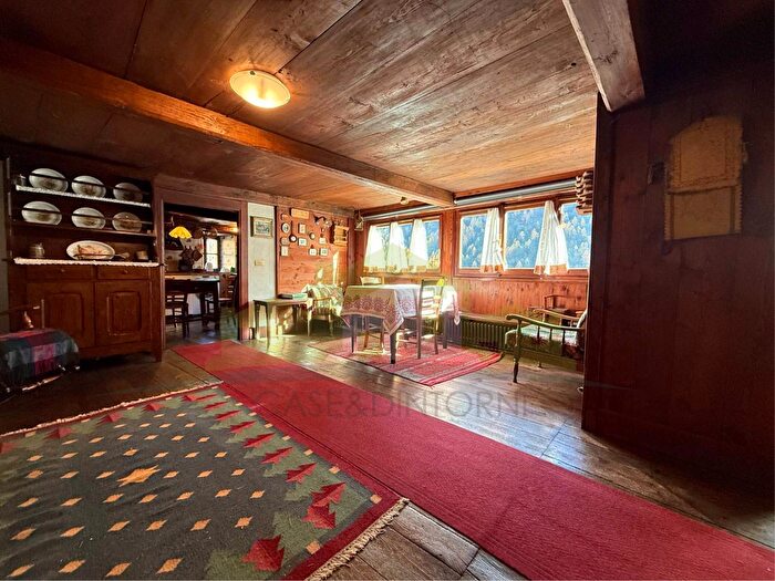 Casa con 7 locali in vendita in Alagna Valsesia
