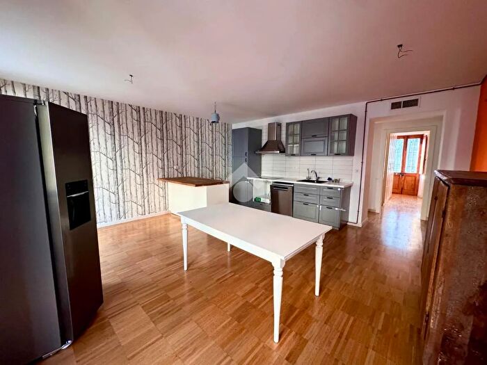 Appartamento con 5 locali in vendita in Via Belfiore, Torino