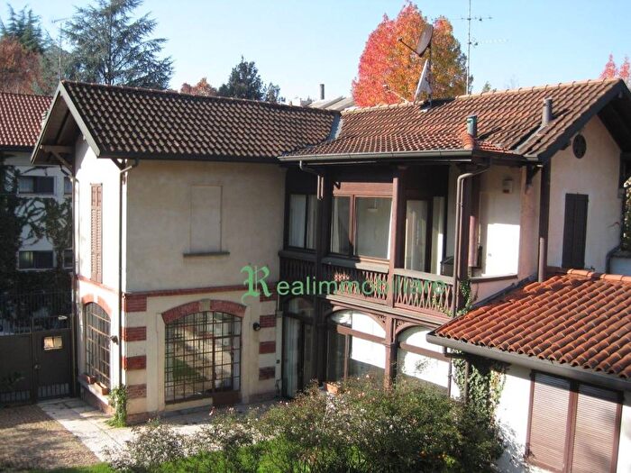 Appartamento con 5 locali in affitto in Via Giuseppe Verdi, San Biagio, Monza