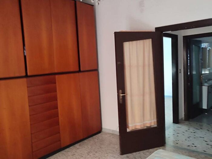 Appartamento trilocale in affitto in Via della Conca, Centro, Formia