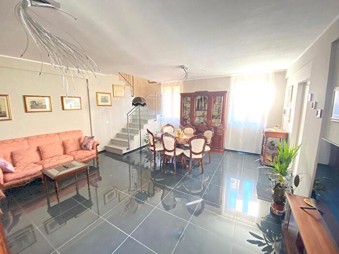 Appartamento trilocale in vendita in Via S Rocco, Samarate