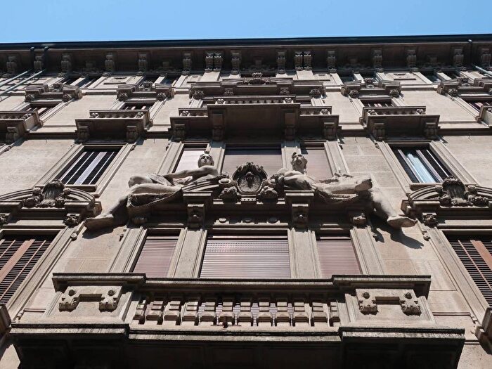 Appartamento bilocale in affitto in Via Gian Battista Bazzoni, Vincenzo Monti, Milano