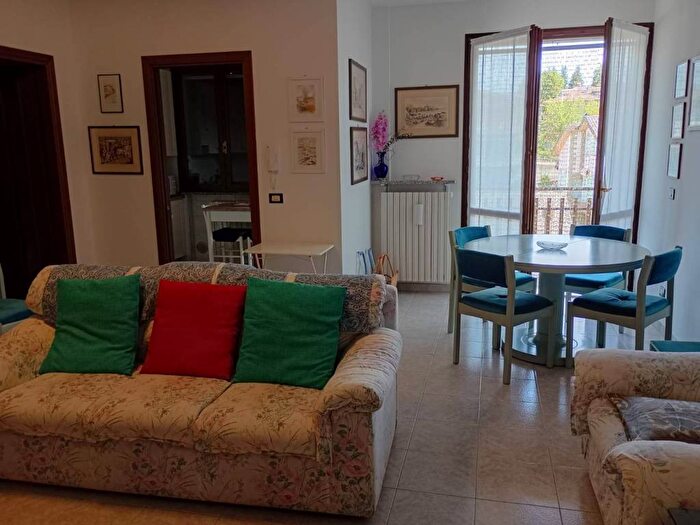 Appartamento con 6 locali in affitto in Felina, Castelnovo Ne' Monti