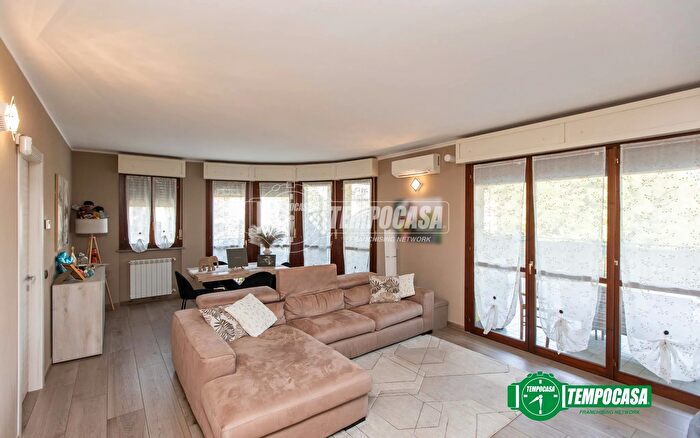 Appartamento trilocale in vendita in Via Fratelli Cervi B, Busto Arsizio