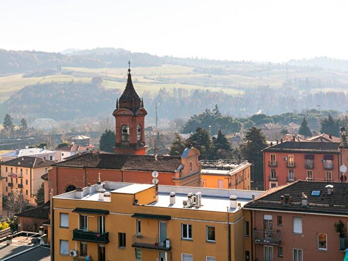 Casa con 5 locali in vendita in Via Toscana, San Ruffillo, Bologna