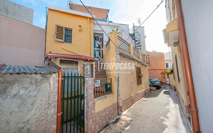 Appartamento bilocale in vendita in Via Maria Maddalena Rossi, Messina