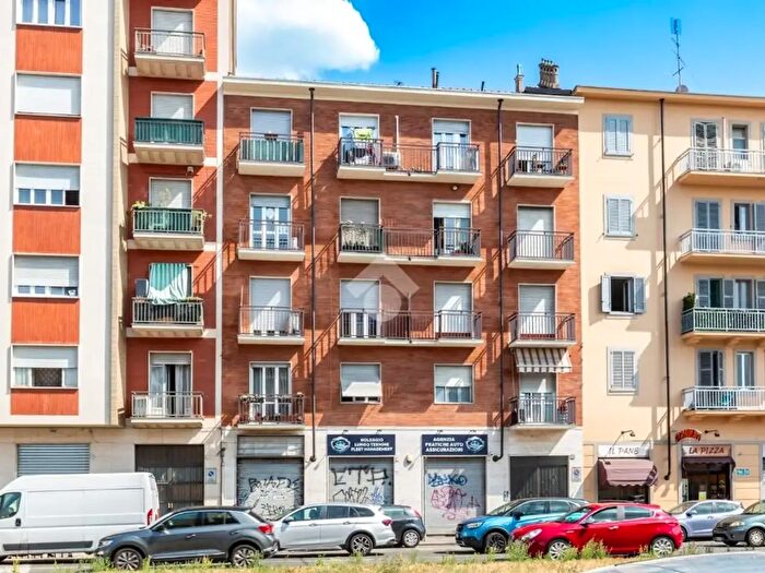 Appartamento quadrilocale in vendita in Via Pietro Cossa, Torino