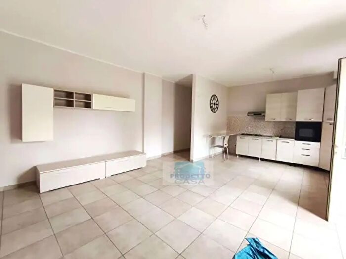 Appartamento trilocale in affitto in Via Aldo Moro Snc, Somma Vesuviana