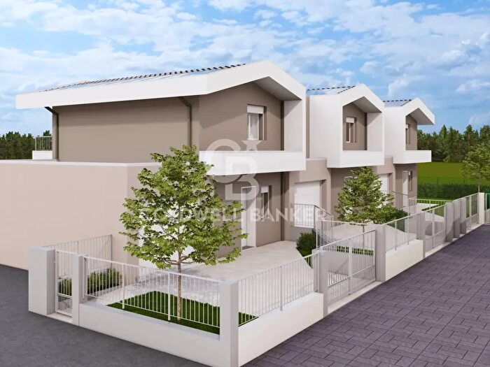 Casa trilocale in vendita in Via Schia, Lonato