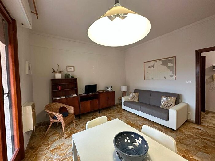 Appartamento bilocale in affitto in Via Giacomo Matteotti, Borgio, Borgio Verezzi