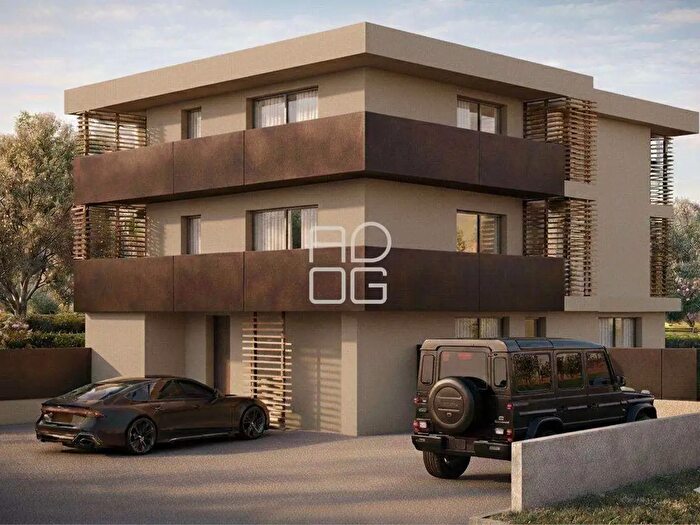 Appartamento con 5 locali in vendita in Via Trento, Desenzano Del Garda